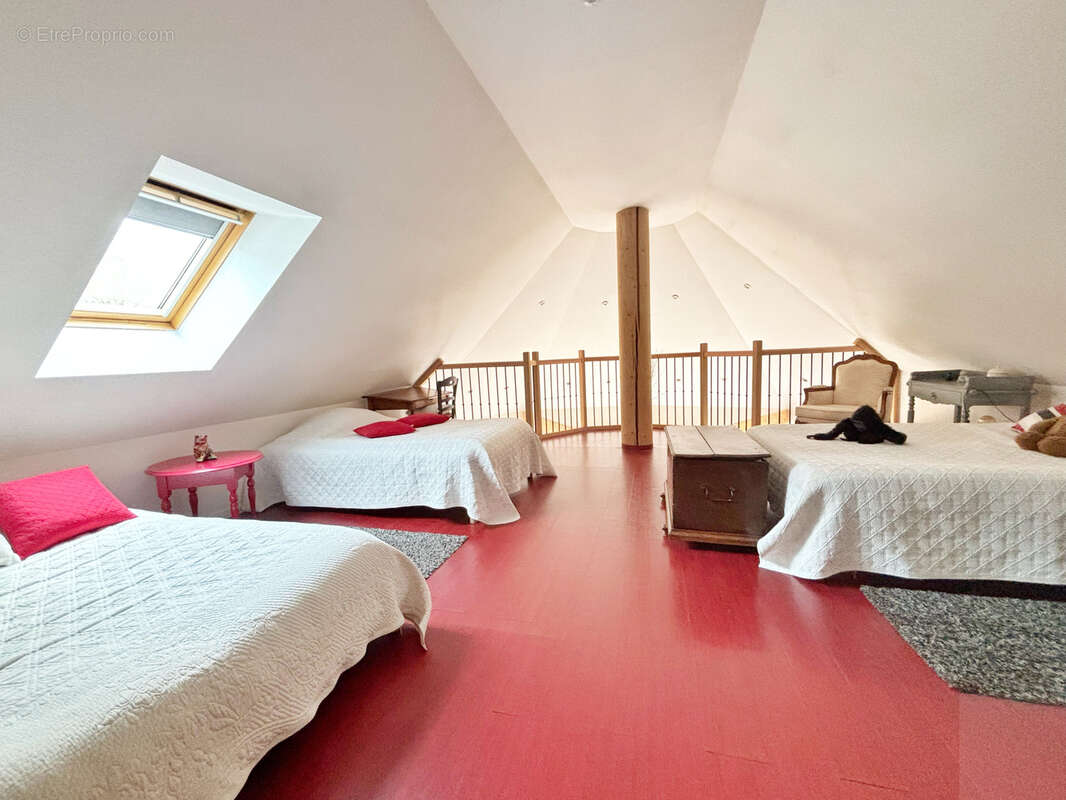 Pavillon individuel 200m2 - jardin - garage - 2 studios - 10 mn amiens - photo 9