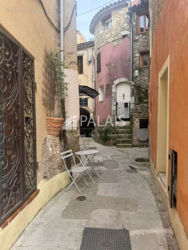 Appartement à ROQUEBRUNE-CAP-MARTIN