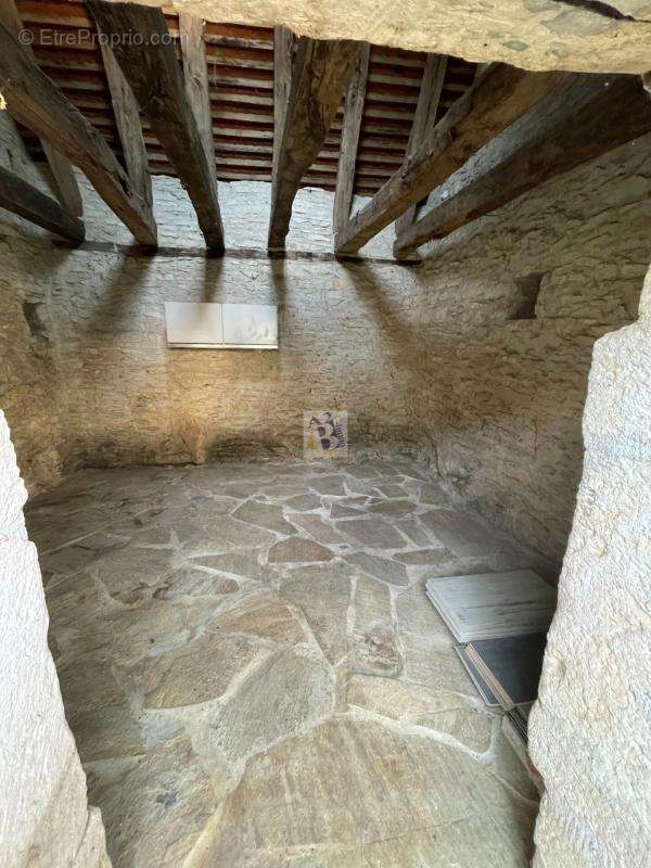 Maison à SAVIGNAC-LES-EGLISES