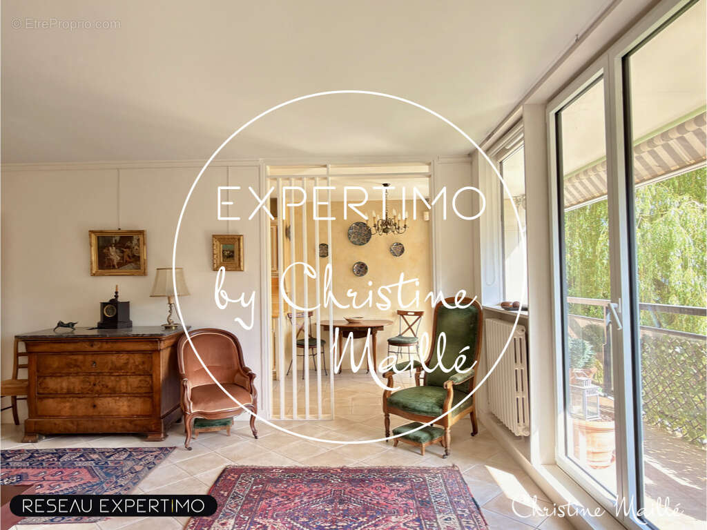 Appartement à VERSAILLES