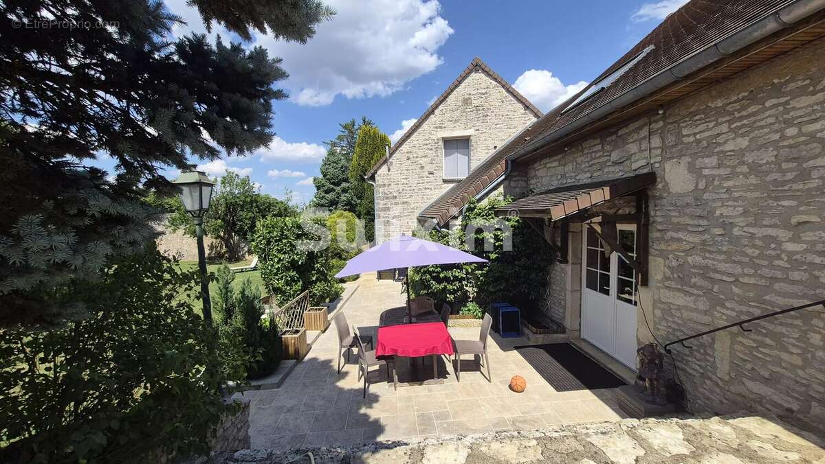 Maison à MONTBARD