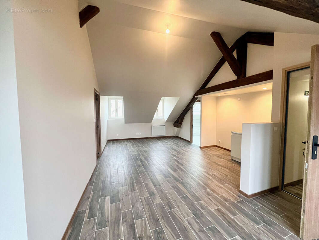 Appartement à BRIE-COMTE-ROBERT