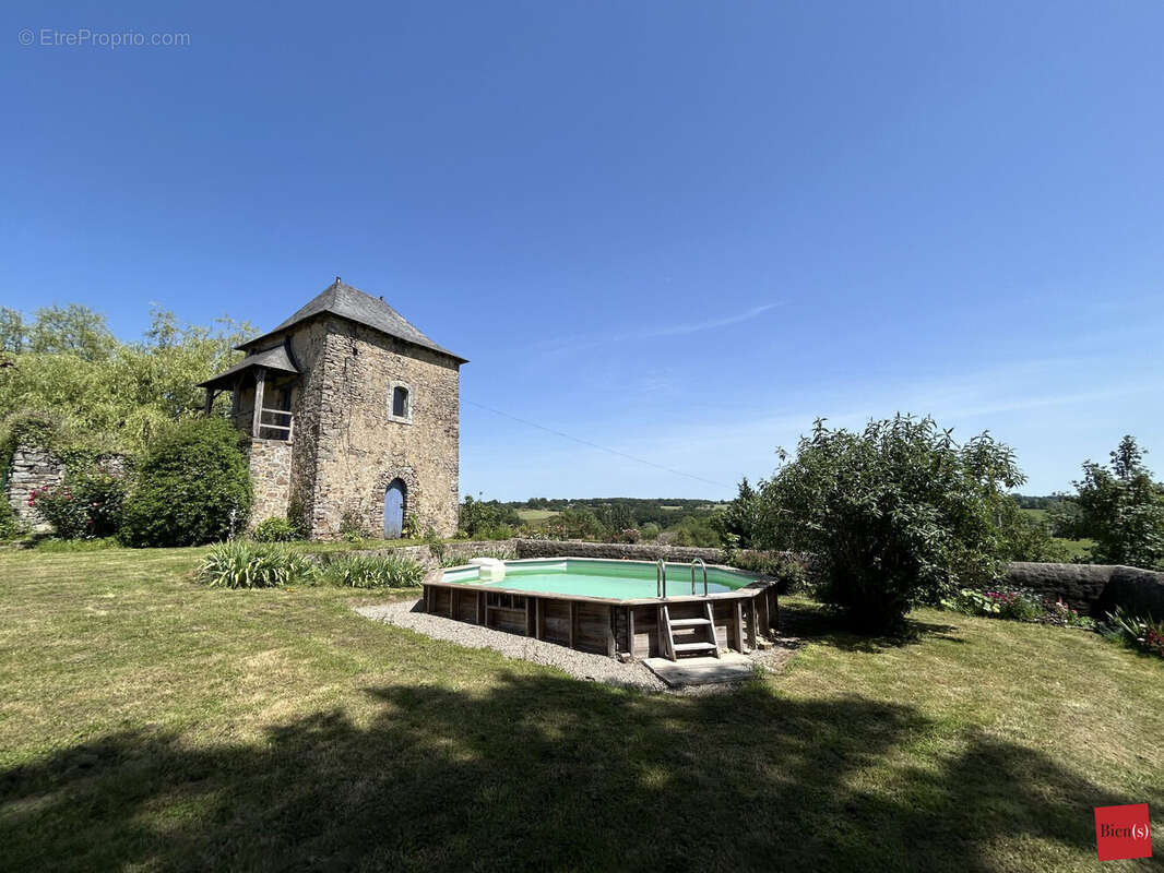 Autre à BLANDOUET