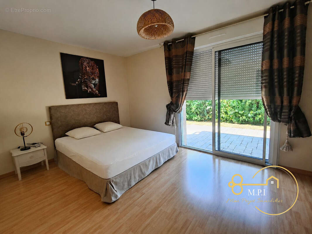 Maison 267 m² à Cerise  - photo 7