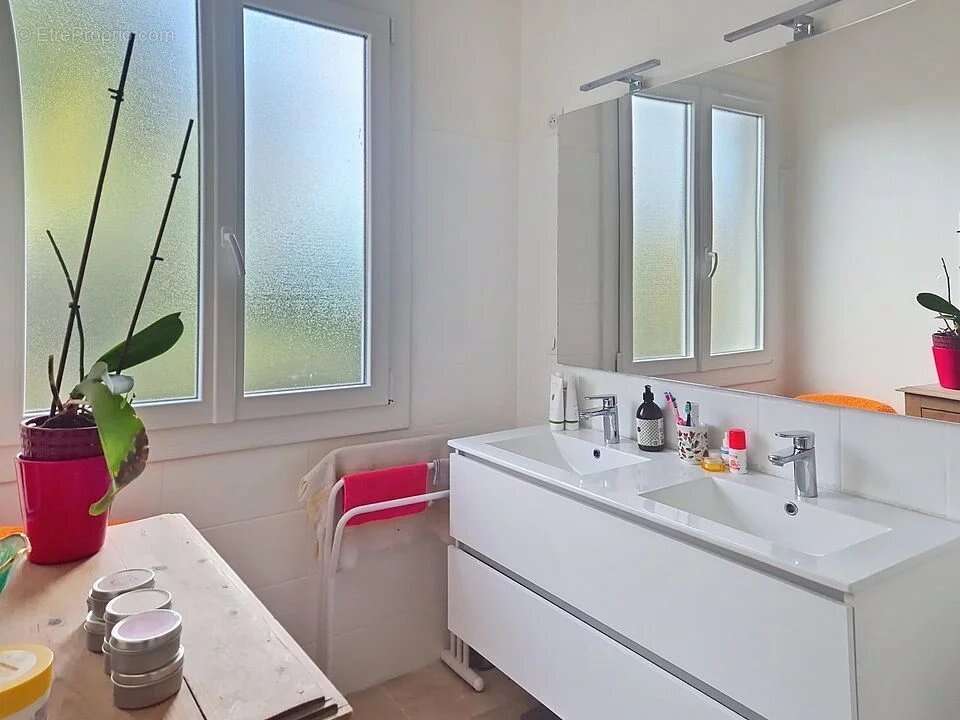 Maison à SAINT-ANTONIN-DU-VAR