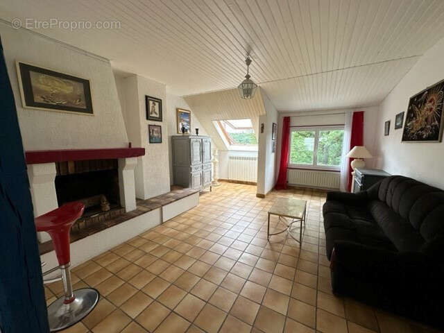 Appartement à BURES-SUR-YVETTE