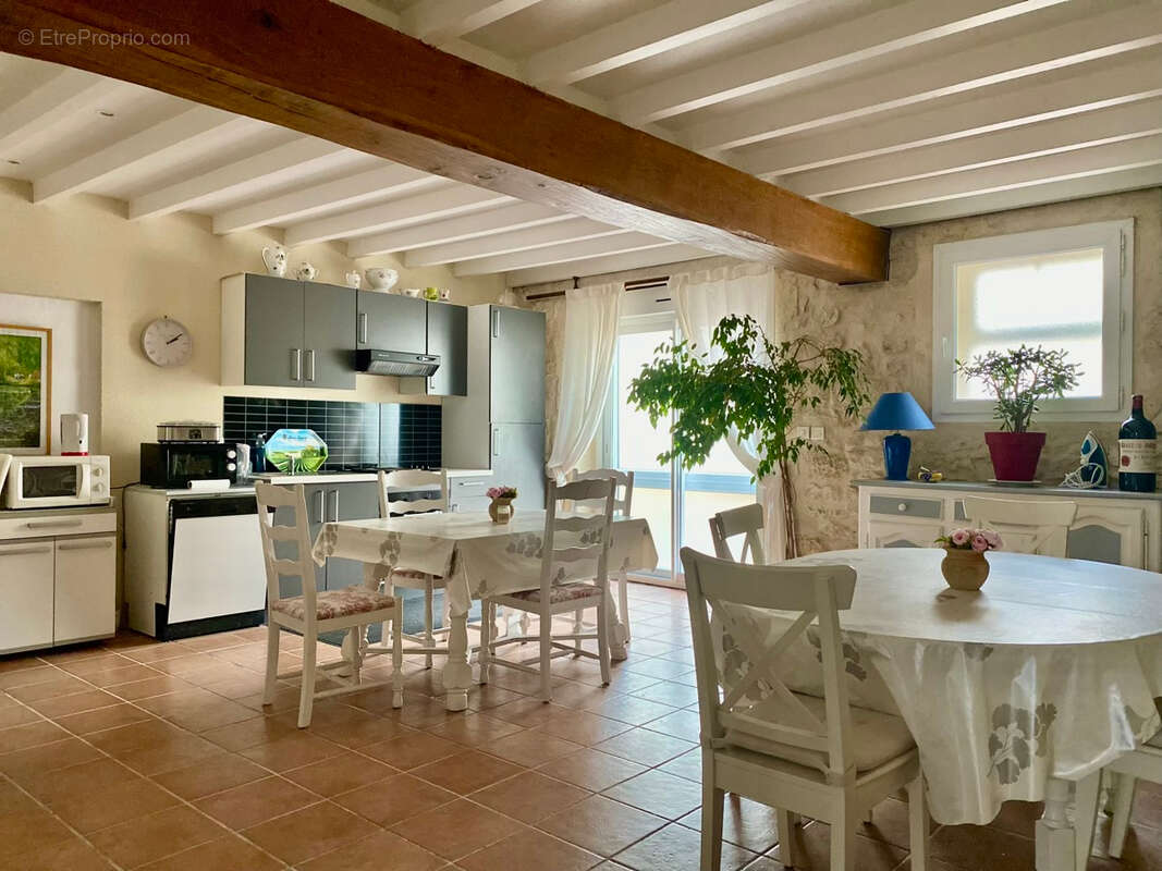 Maison à SAINT-EMILION