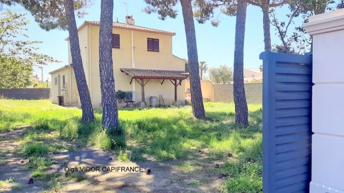 Dpt Hérault (34), à vendre LE GRAU D'AGDE maison P5  terrain 1000 m² double garage - photo 5