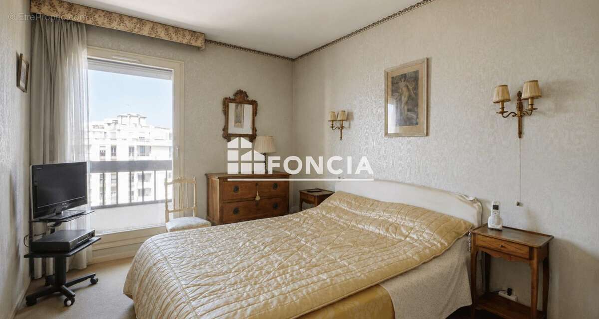 Appartement à MONTROUGE