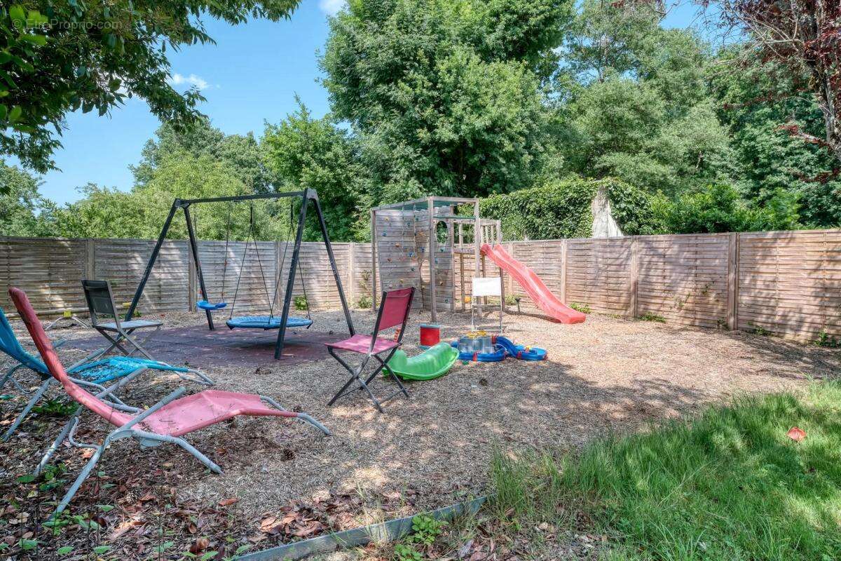 Maison à LIVRY-SUR-SEINE