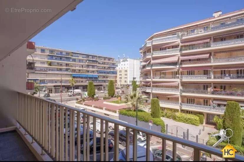 Appartement à LE CANNET
