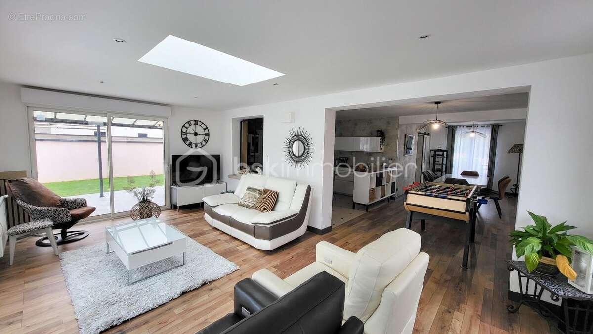 Maison à ISLES-SUR-SUIPPE