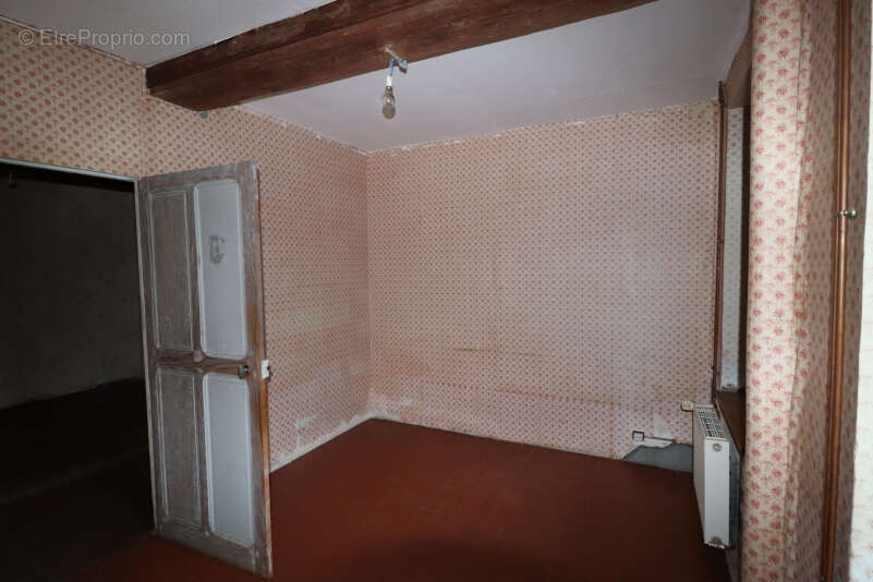 Maison Saint Ennemond 6 pièce(s) 129 m2 - photo 5