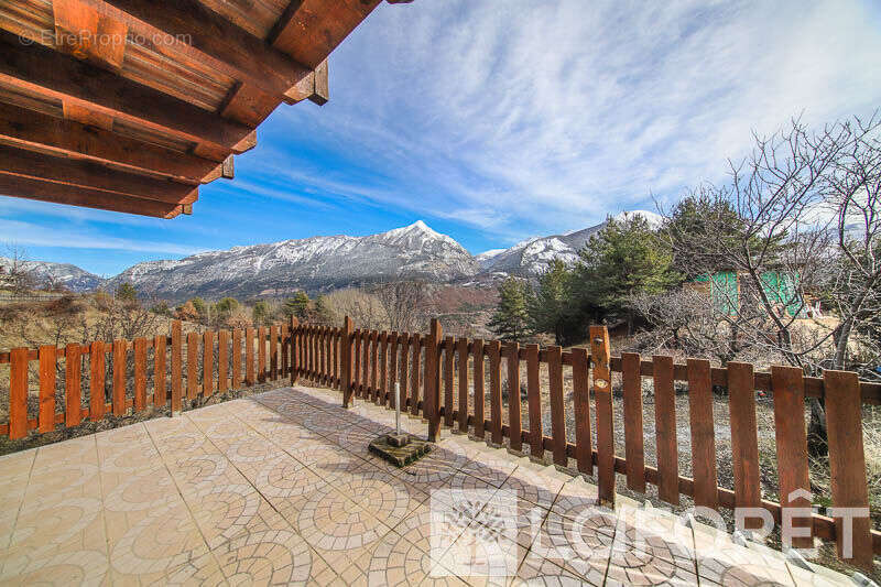 Maison à CHATEAUROUX-LES-ALPES