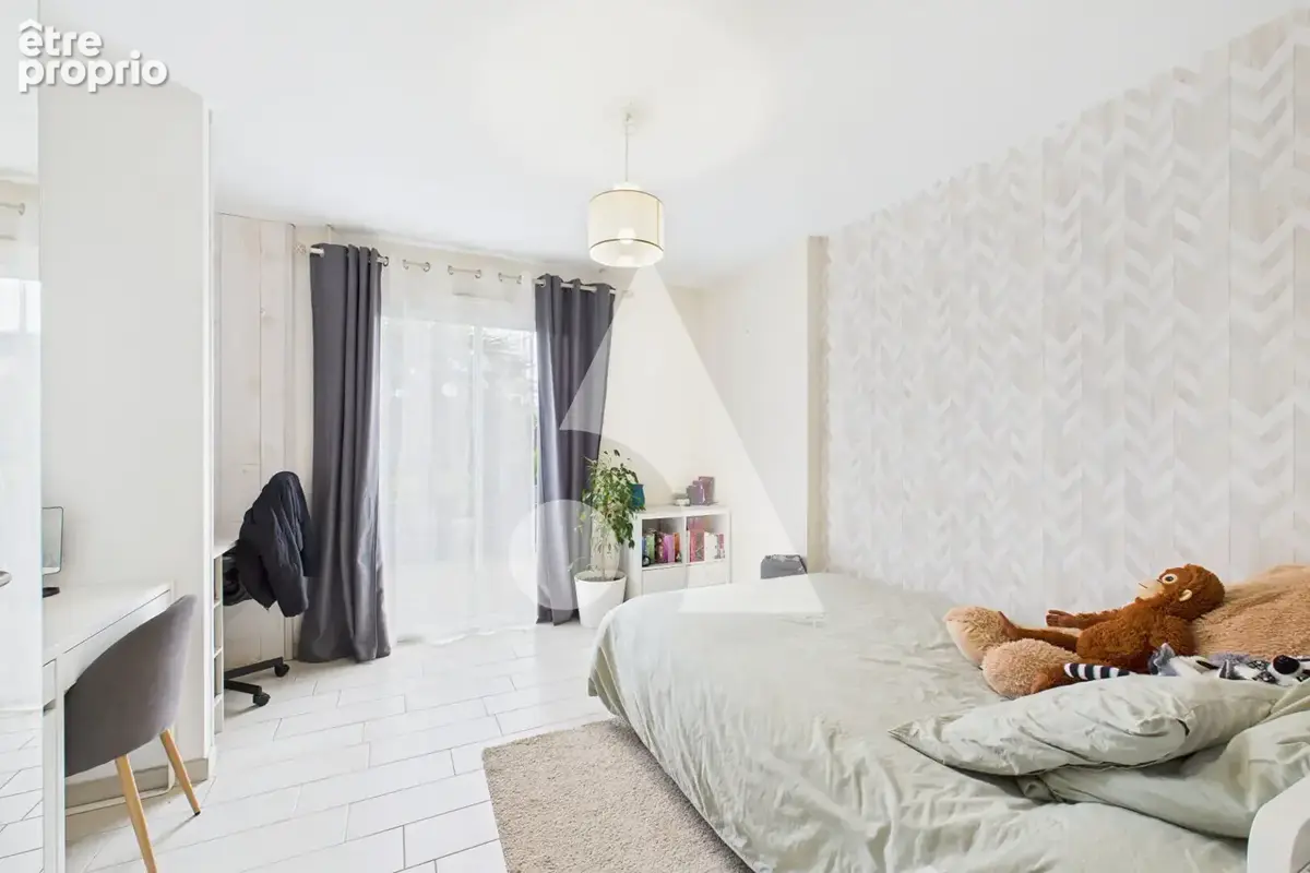 Maison familiale avec logement indépendant - La Roche-sur-Yon 260 m² habitable - photo 9