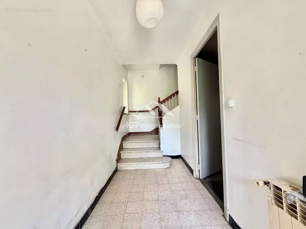 Maison Alès proche commodités sur 898m² de terrain - photo 6