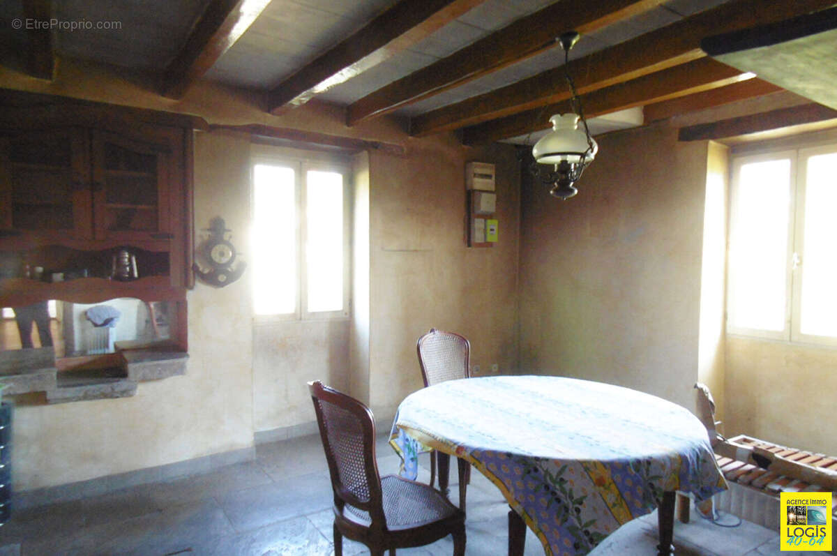 Maison à SAINTE-MARIE-DE-GOSSE