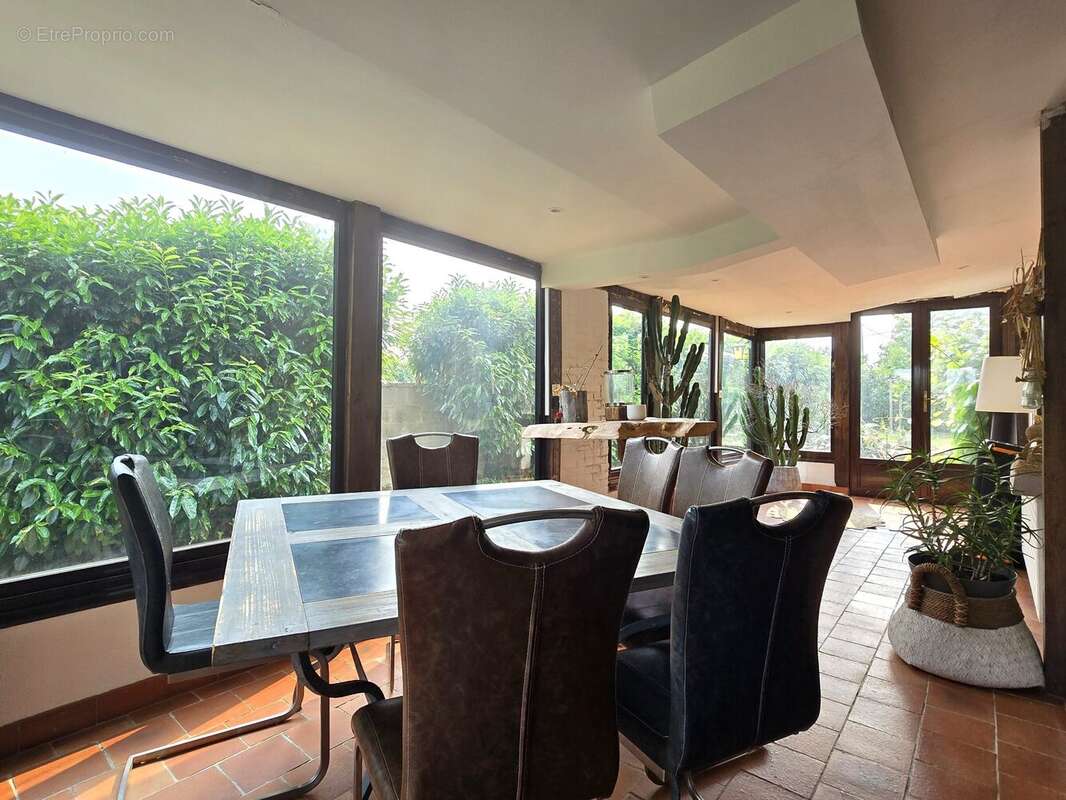 Maison à VOIVRES-LES-LE-MANS