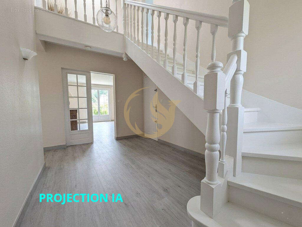 Maison 134 m² à Lons  - photo 4