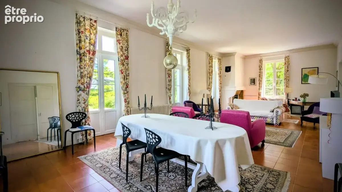 Maison 320 m² à Layrac  - photo 6