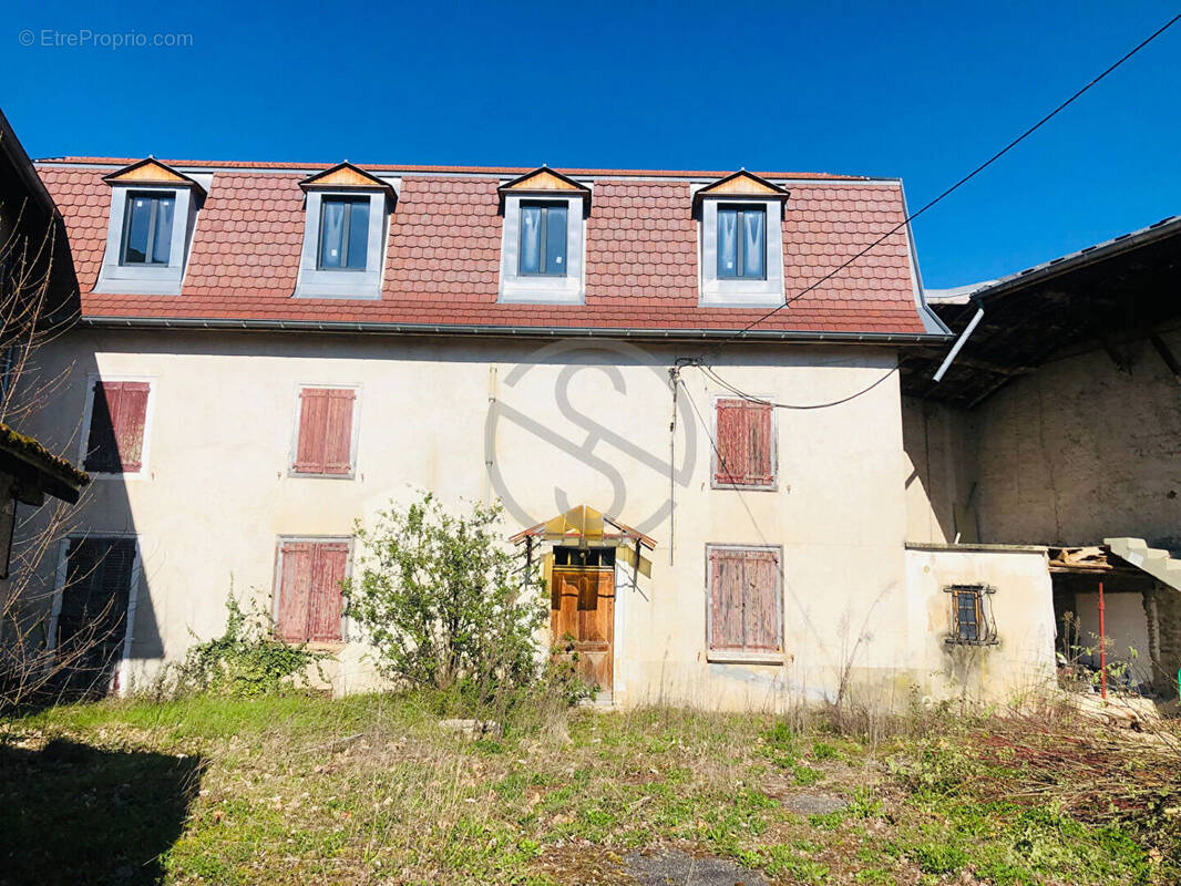 Maison à LA COTE-SAINT-ANDRE