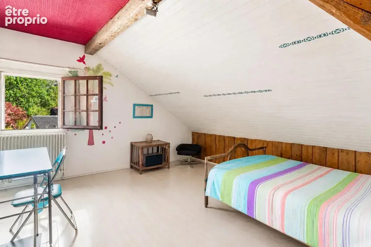 Doussard — maison de caractère avec terrasse, deux studios et un t2 - photo 12