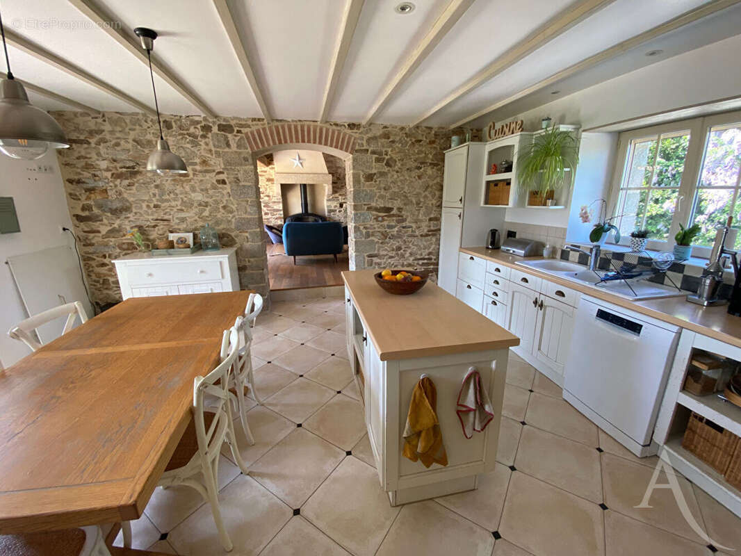 Maison à TREIZE-SEPTIERS