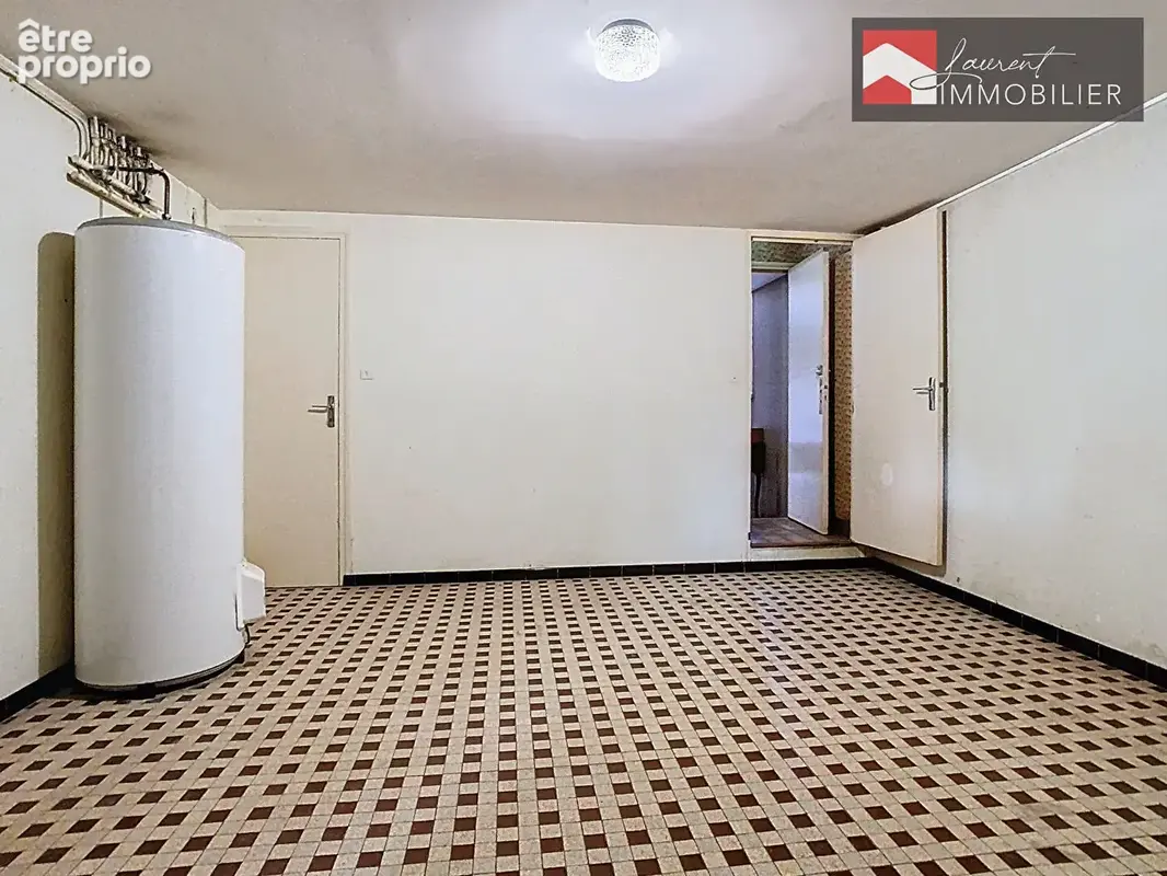 Maison familiale avec fort potentiel sur 2 373 m² de terrain - 01190 CHEVROUX - photo 14