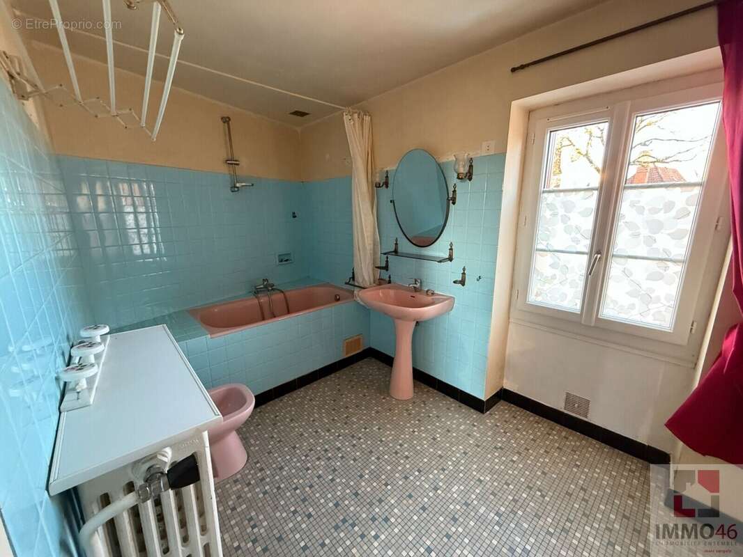 Maison à THEGRA