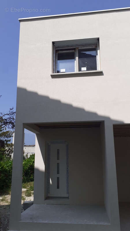 Maison à ECHIROLLES