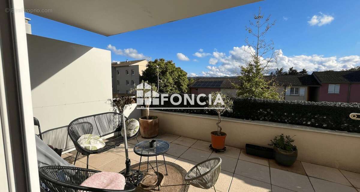 Appartement à L&#039;ISLE-D&#039;ABEAU