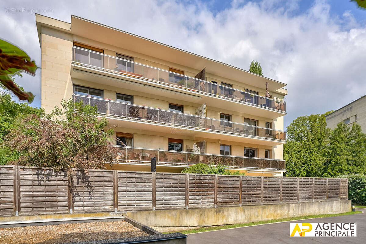 Appartement à MAISONS-LAFFITTE