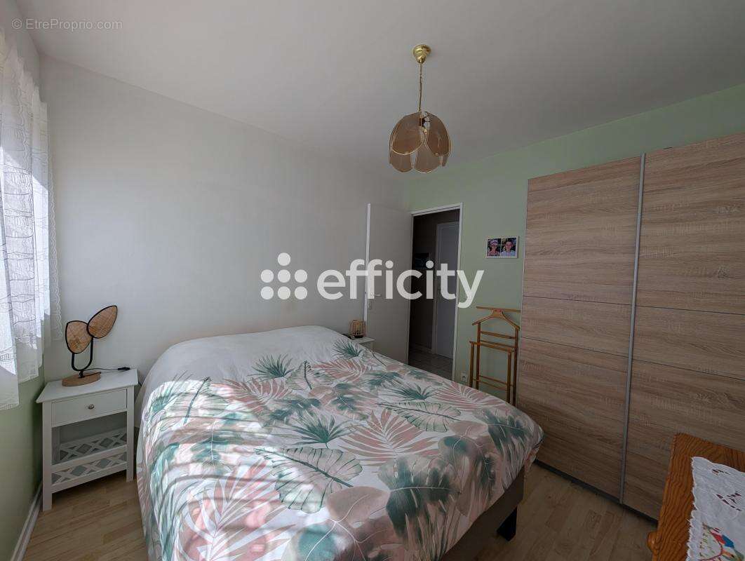Appartement à ENGHIEN-LES-BAINS