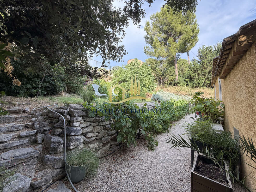 Maison à ROGNAC