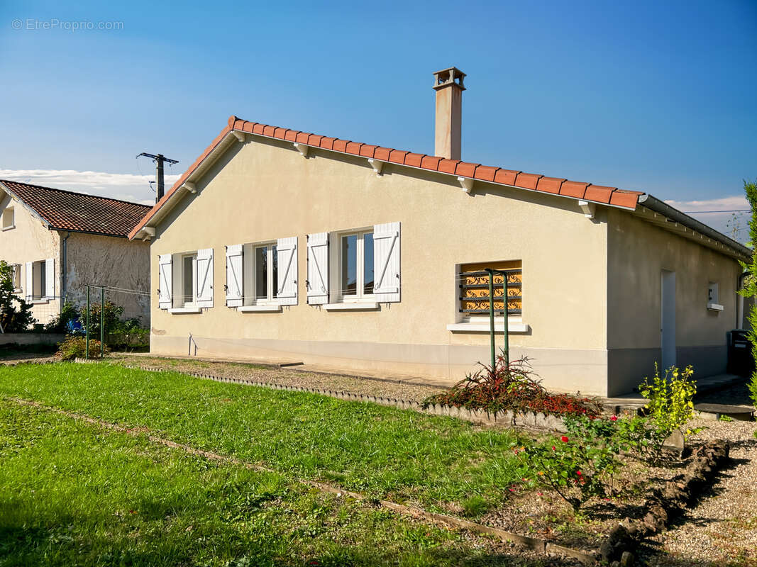 Maison à PONT-DU-CHATEAU