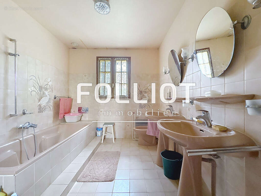 Maison à SAINT-AMAND