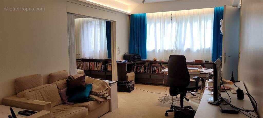 Appartement à PARIS-10E