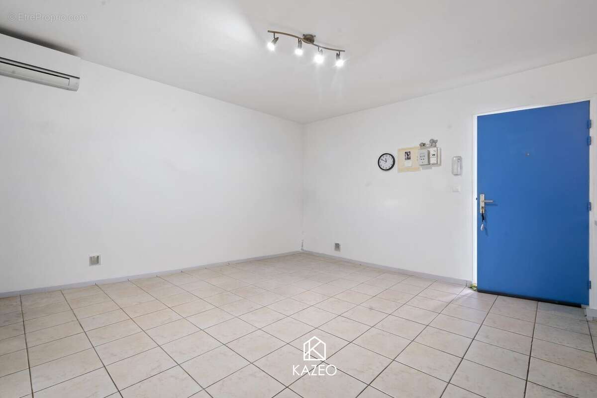 Appartement à SAINTE-LUCE