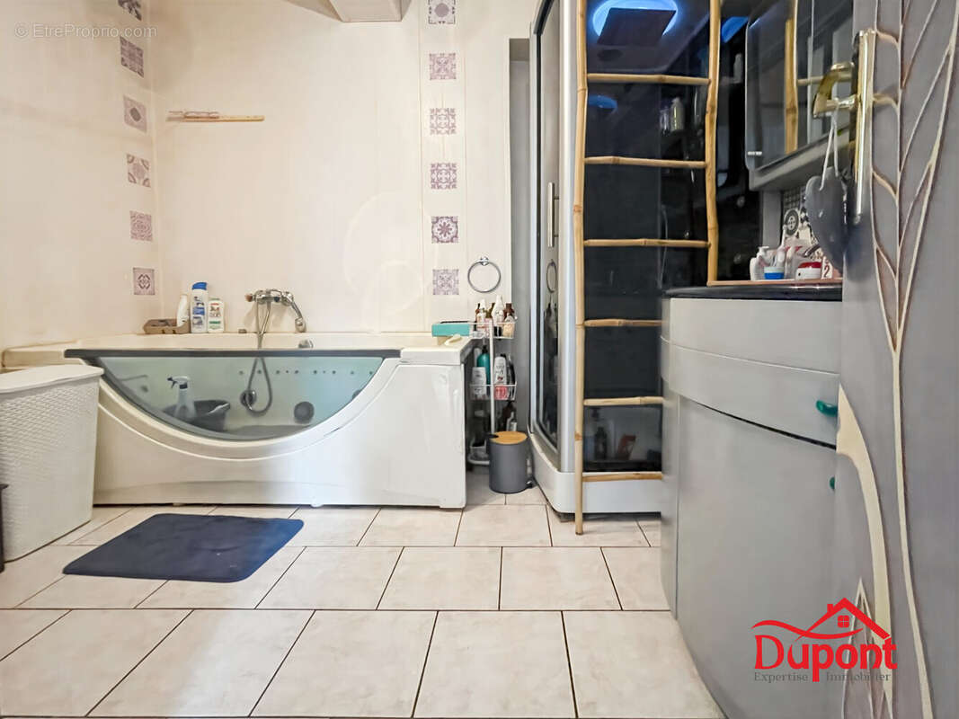 Maison à SAINT-QUENTIN