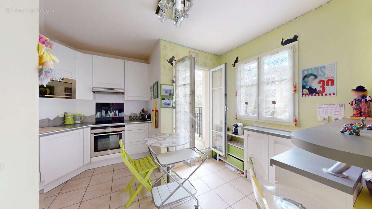 Appartement à LE PLESSIS-ROBINSON