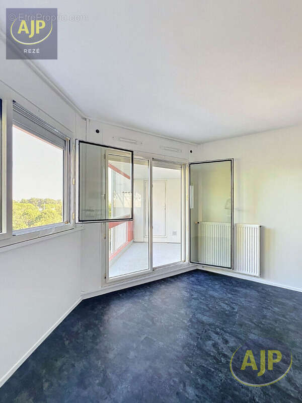 Appartement à REZE