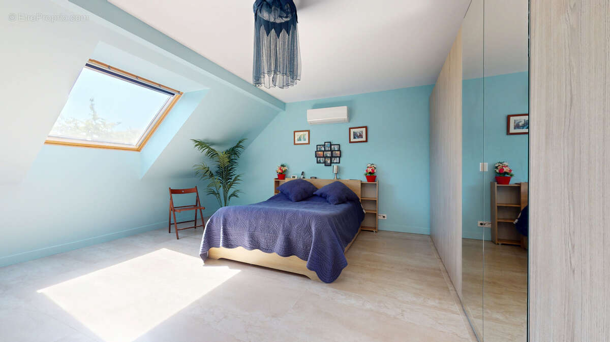 Maison en plein centre de Corrmeilles-en-Parisis à deux pas de la gare - photo 12