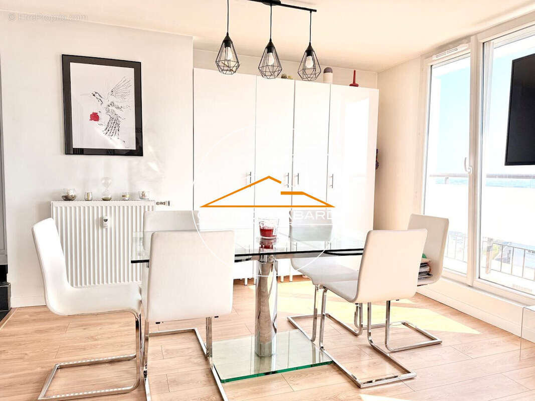 Appartement 100 m² à Angers  - photo 2