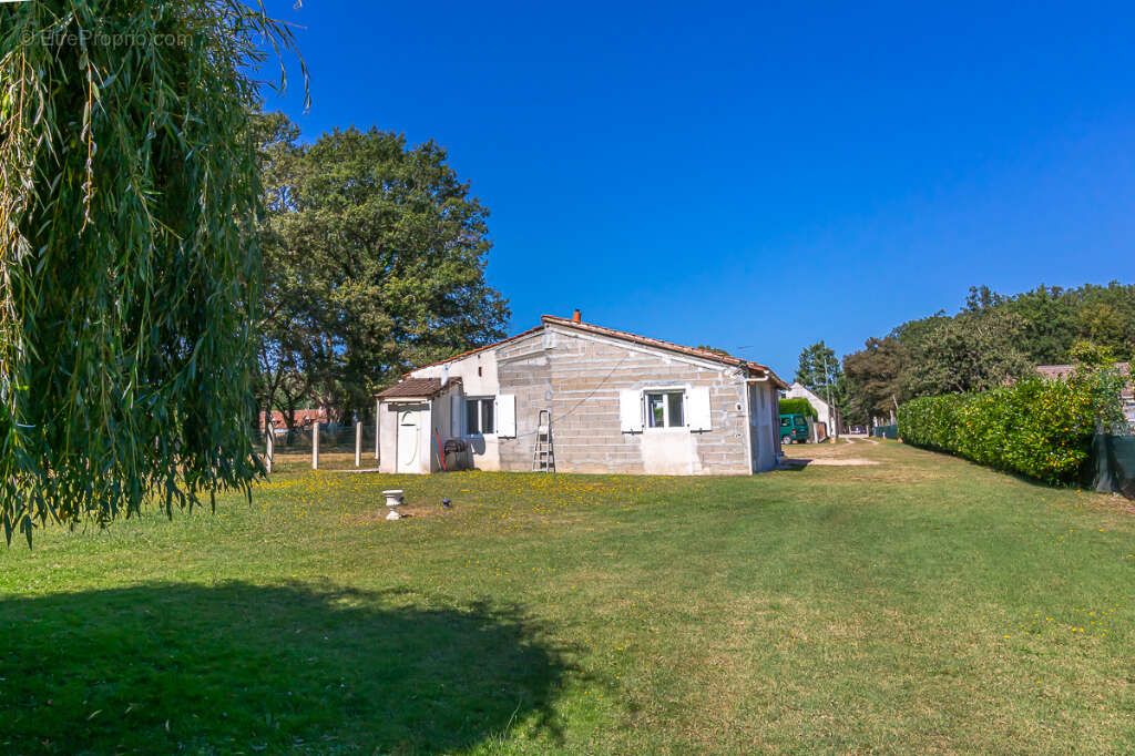 Maison à GIEVRES
