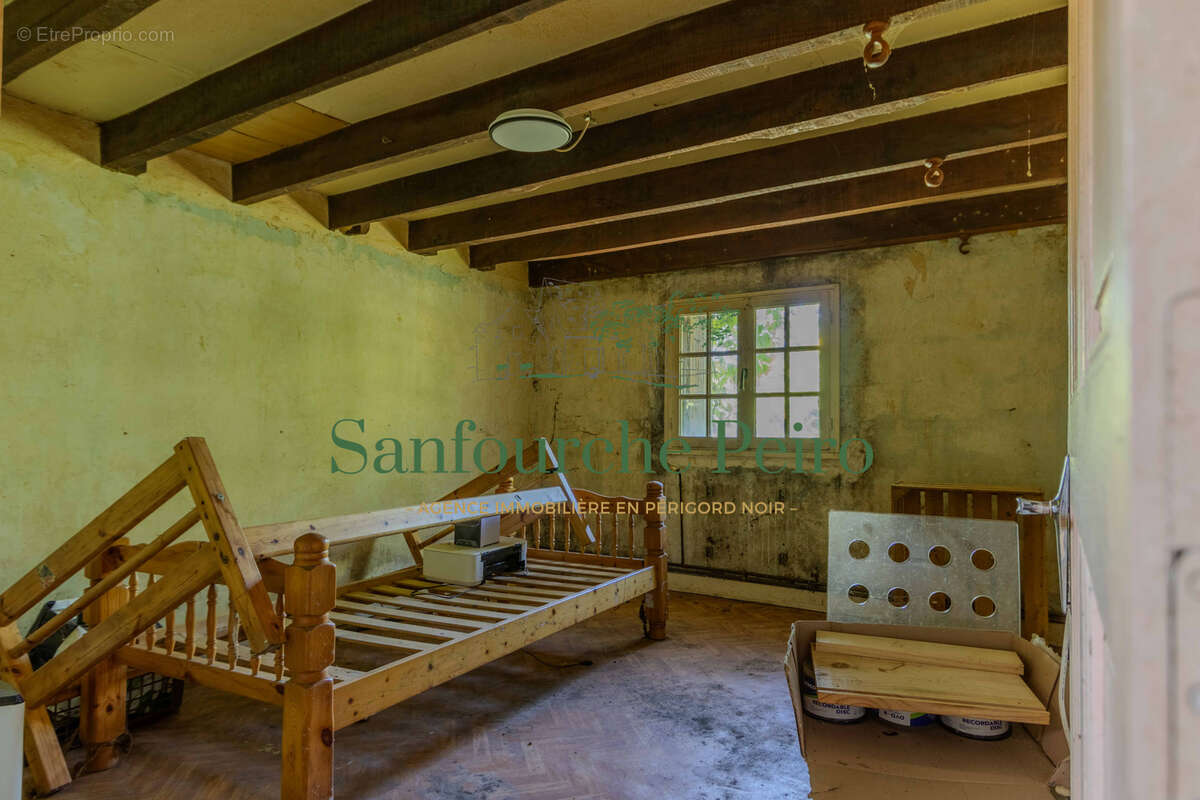 A 10 km au sud-ouest de Sarlat, vallée de la Dordogne - photo 20