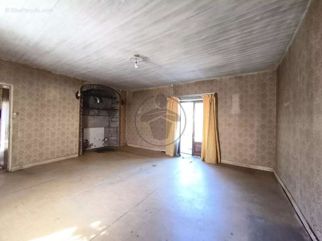 Maison à RAHON