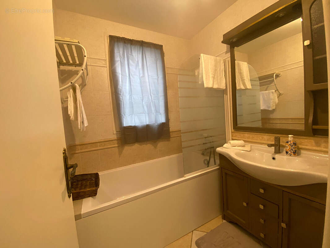 Appartement à LE BLANC-MESNIL