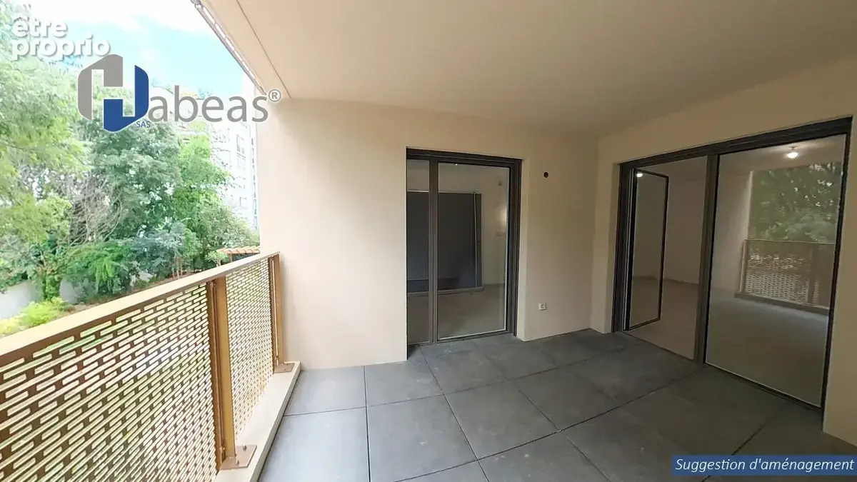 Appartement T4 de 89m² avec terrasse et garages - photo 1