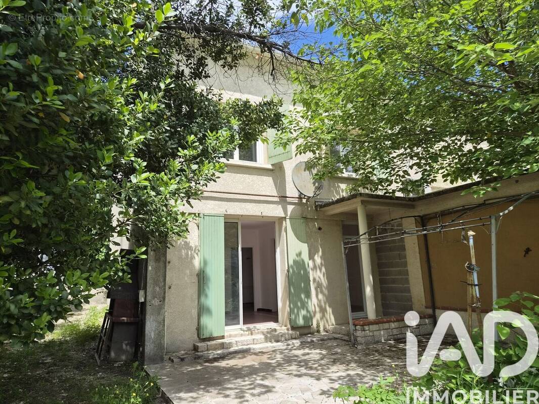 Photo 1 - Maison à NIMES