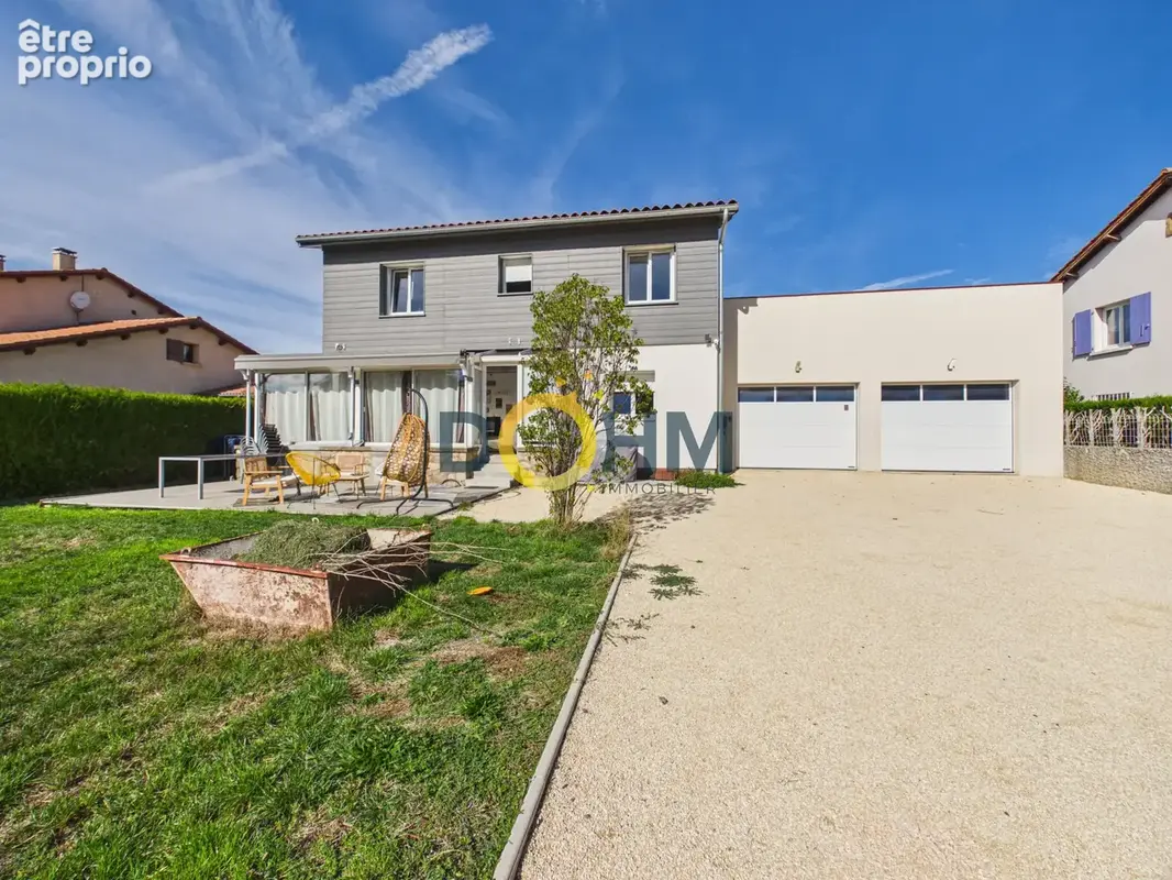 Maison T5 rénovée avec garage double à Saint-Christophe-sur-Dolaison - photo 2